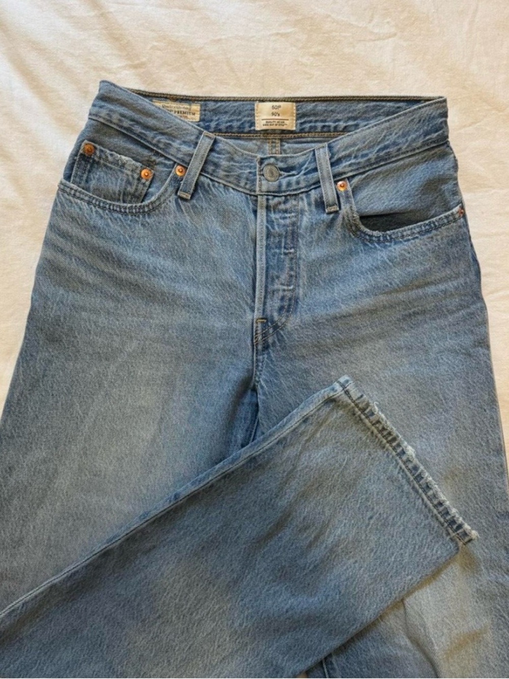 LEVIS 501 90’s lightweight Jeans